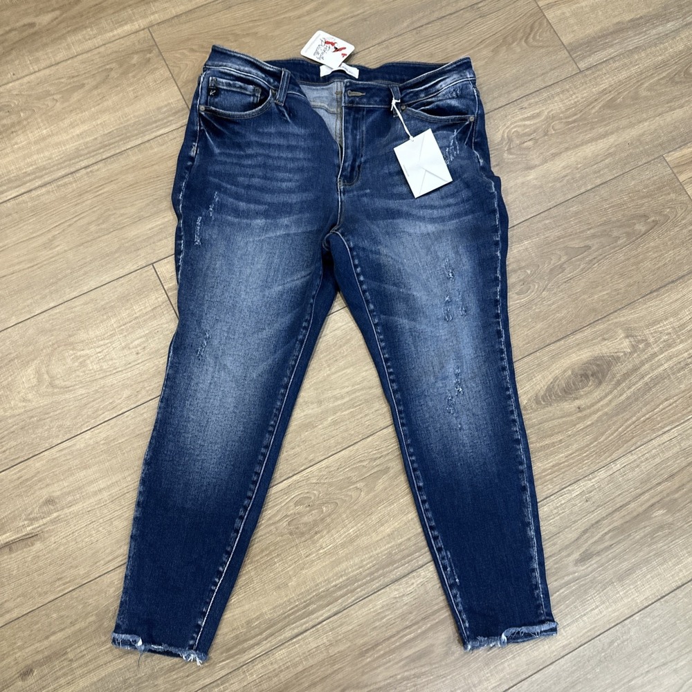 KanCan Women's Skinny Jeans - Dark Blue Wash